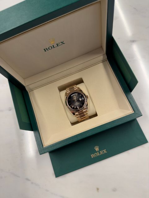 Rolex Day-Date 40 228235 Image 3